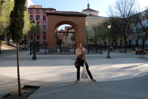 Nina, in the Plaza de 2nd de Mayo.